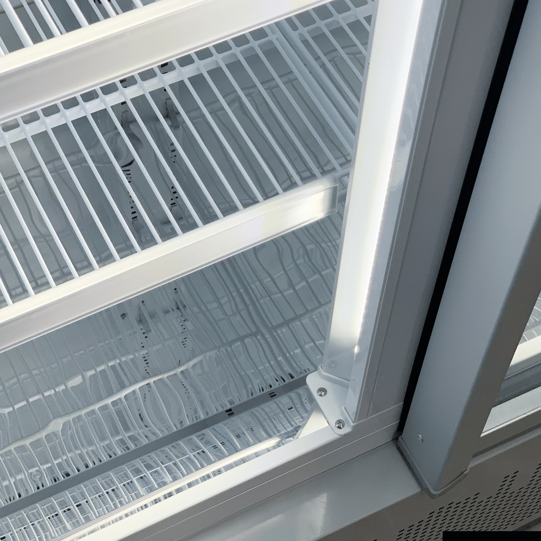 Thermaster Four Door Supermarket Fridge - LG-2200GBM